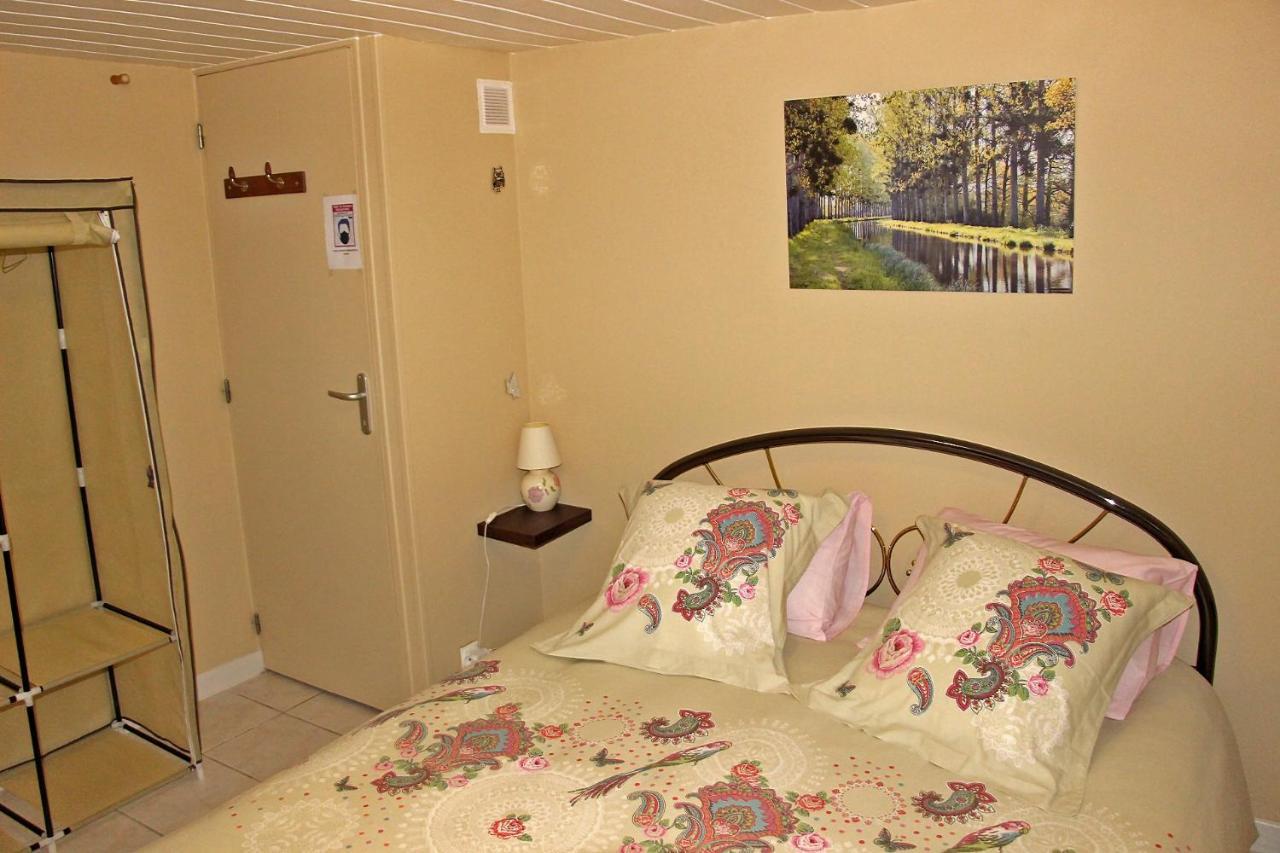 Le Pre De Luceau Bed and Breakfast Blet Buitenkant foto