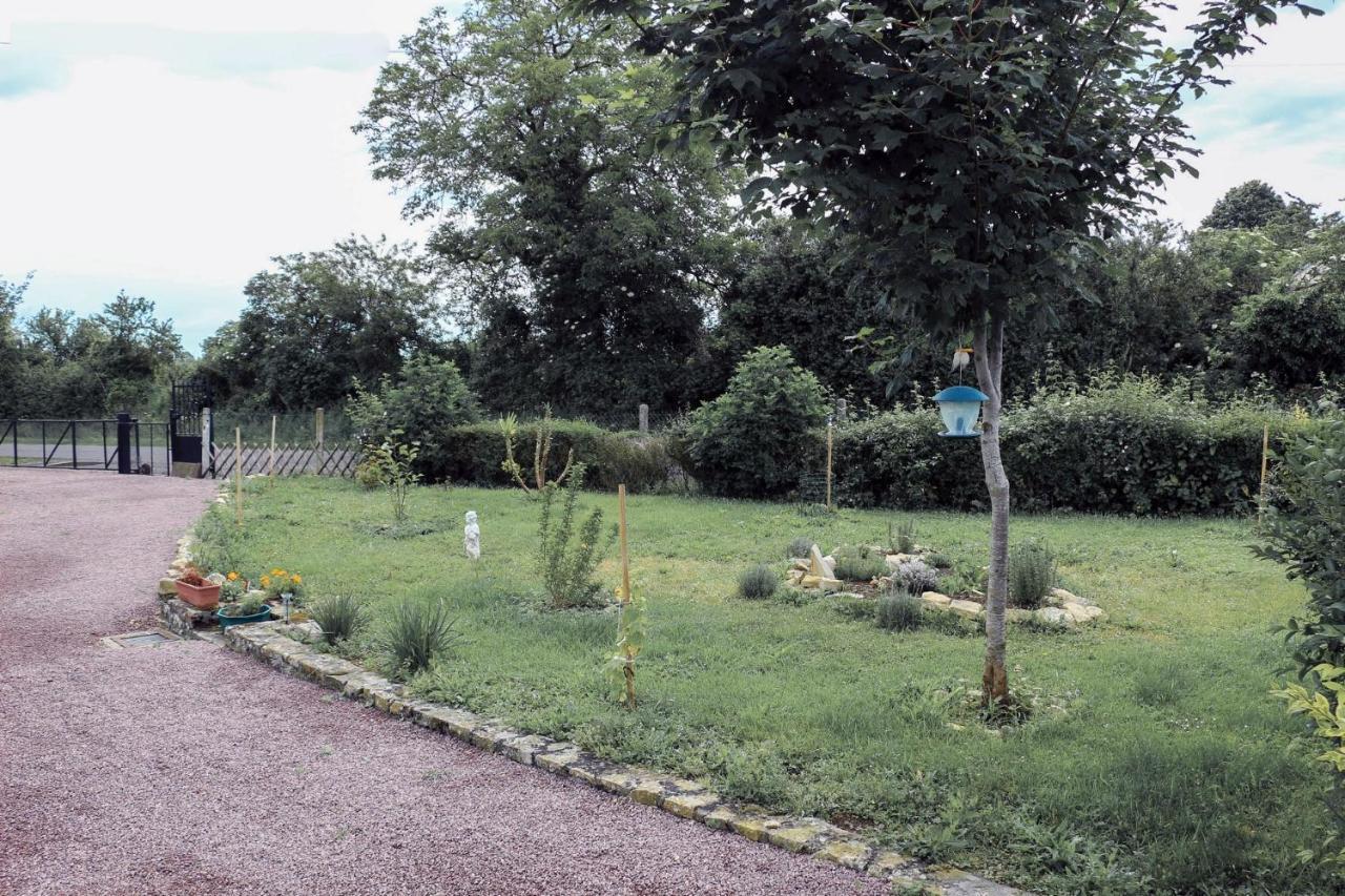 Le Pre De Luceau Bed and Breakfast Blet Buitenkant foto